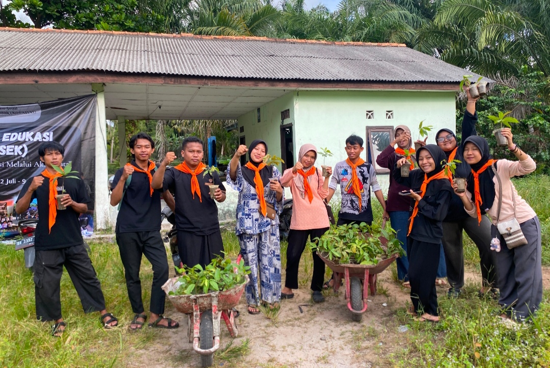 KOPASSAS IAIN SAS Babel Sukses Gelar Baksos dan Edukasi di Dusun Tuing Riau Silip