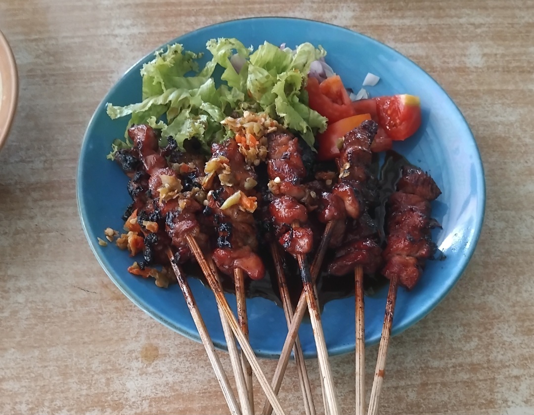 6 Tips Bikin Sate Kambing Empuk dan Tak Bau Prengus