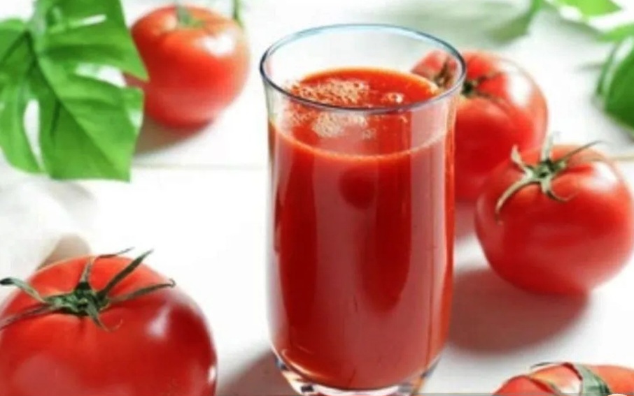 8 Manfaat Jus Tomat dan Wortel untuk Tubuh