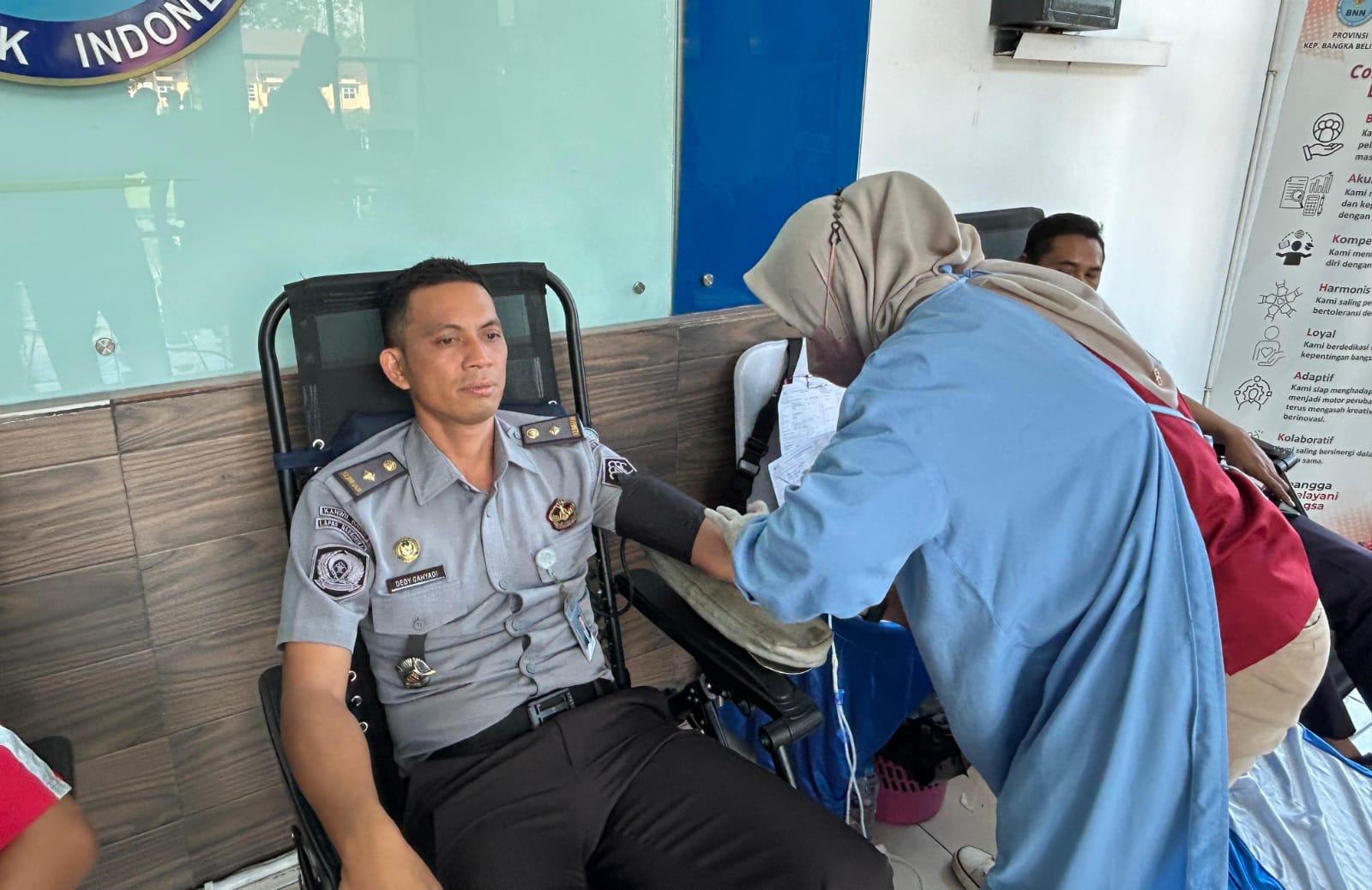 Wujud Nyata Kepedulian, Insan Pemasyarakatan Lapas Narkotika Pangkalpinang Ikut Donor Darah HANI 2025