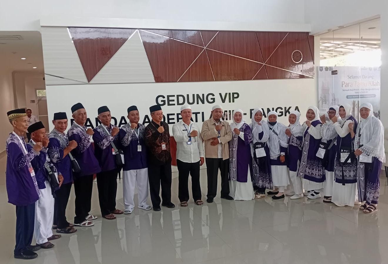 Jamaah Haji Tambahan Kloter 22 Menutup Rangkaian Pemberangkatan Jamaah Haji Babel 1446H/2025M
