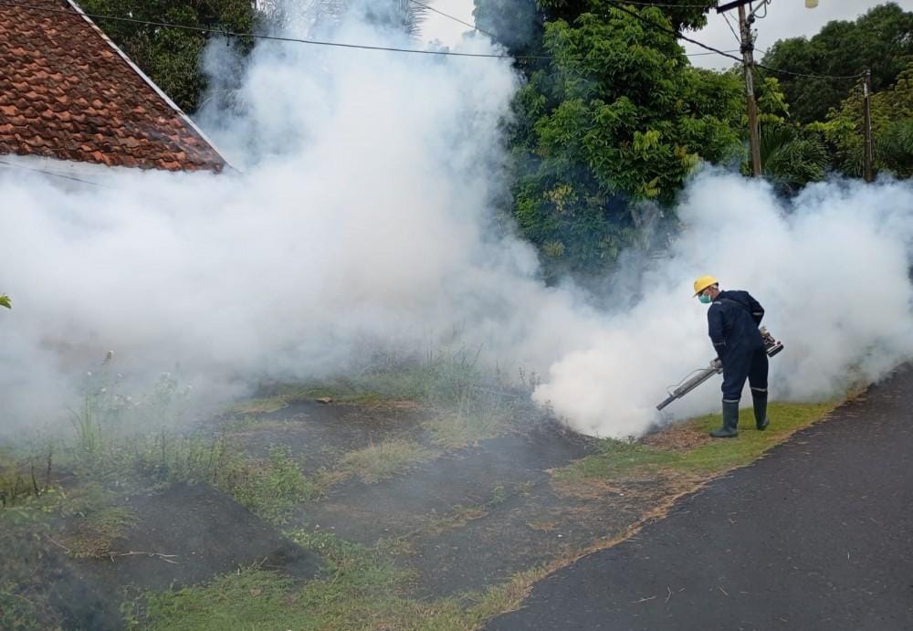 Cegah DBD di Wilayah Operasional Perusahaan, PT Timah Tbk Lakukan Fogging hingga Sosialisasikan 3M