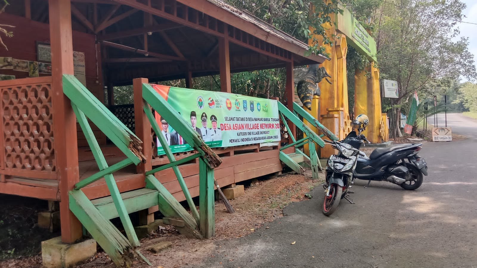 Makin Populer, Wisata Hutan Pelawan Namang Perlu Perbaikan, Gerbang Kumuh Hingga Gazebo Mulai Ambruk