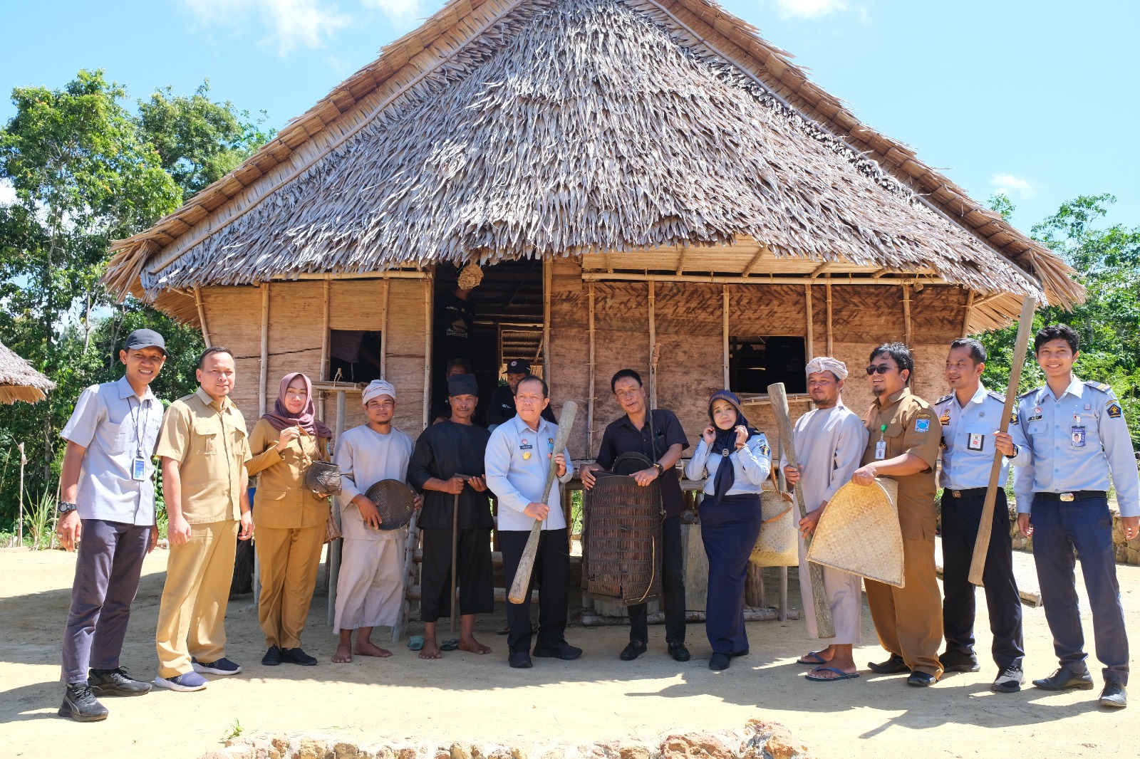 Direktur Hak Cipta dan Desain Industri Kemenkumham Kunjungi Kampung Adat “Gebong Memarong”