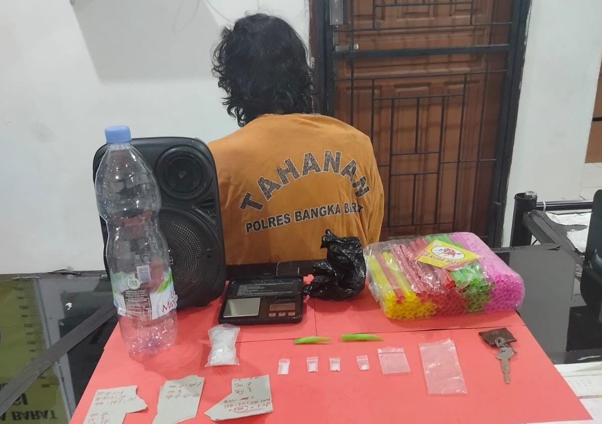 Tim Hantu Polres Bangka Barat Amankan Warga Kampung Jawa Mentok