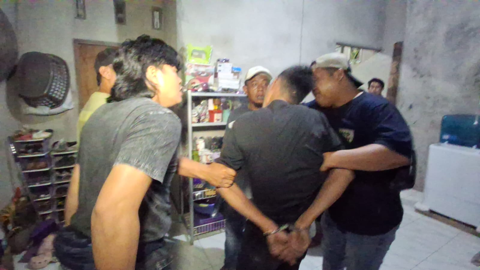 Dua Pria asal Pangkalpinang Diciduk Tim Kelambit Usai Curi Aki di Pool Desa Cit