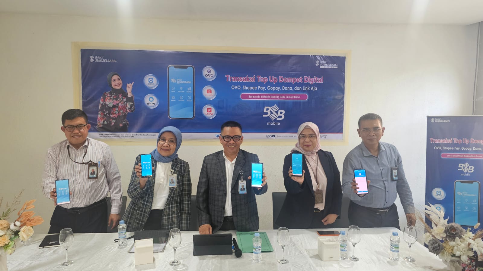 Kini Para Gen Z Makin Dimudahkan dengan Transaksi Top Up Dompet Digital dari Bank Sumsel Babel