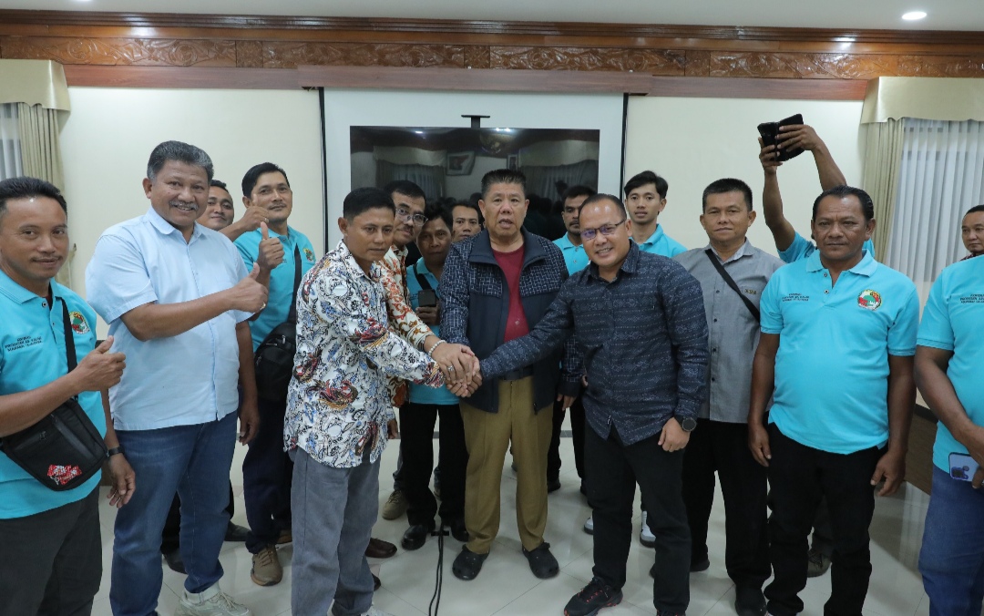 Gubernur Hidayat Arsani Saksikan Penandatanganan Kemitraan Plasma Perkebunan 