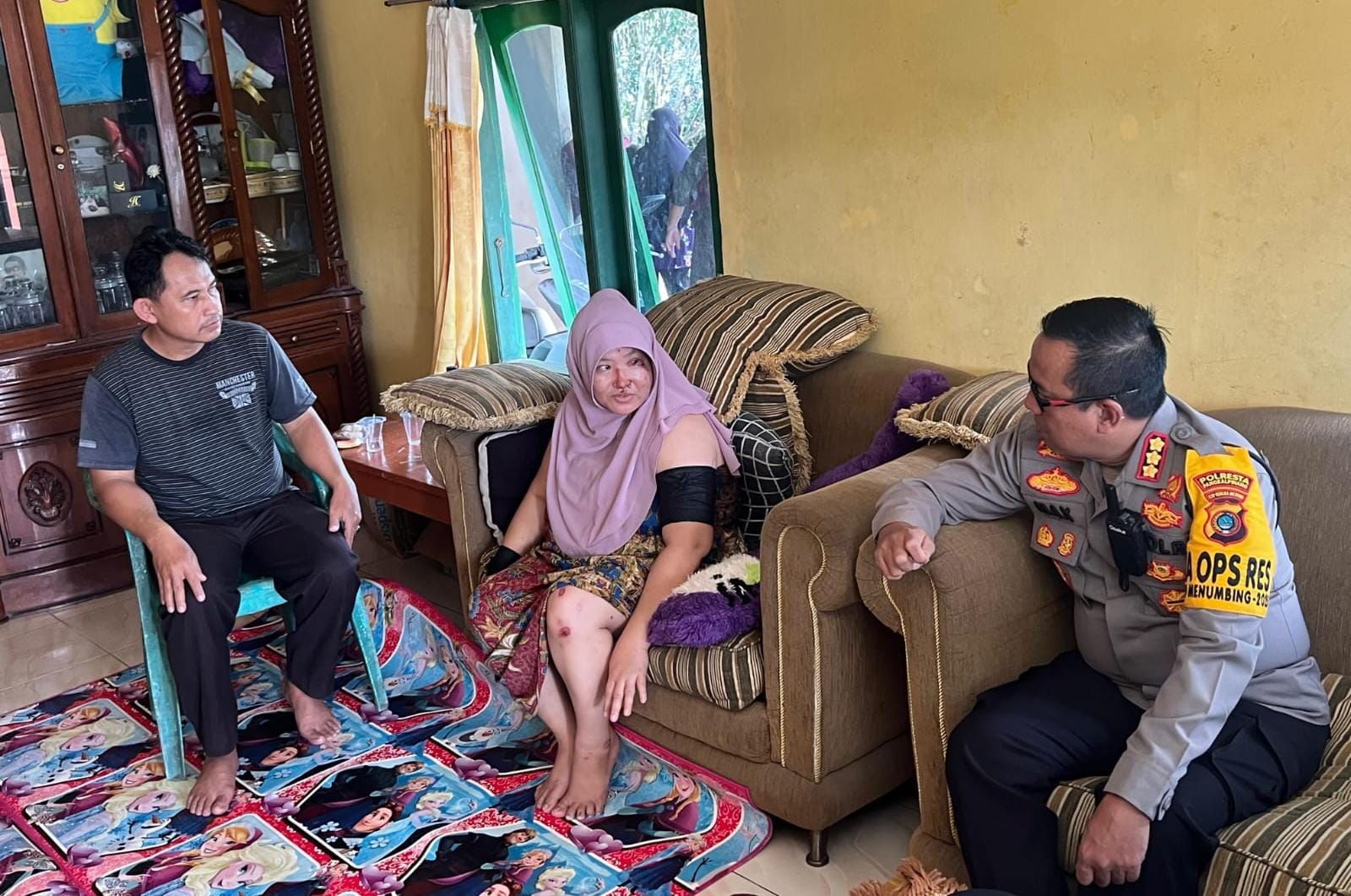 Kapolresta Pangkalpinang Kunjungi Korban Penjambretan, Berikan Bantuan dan Dukungan