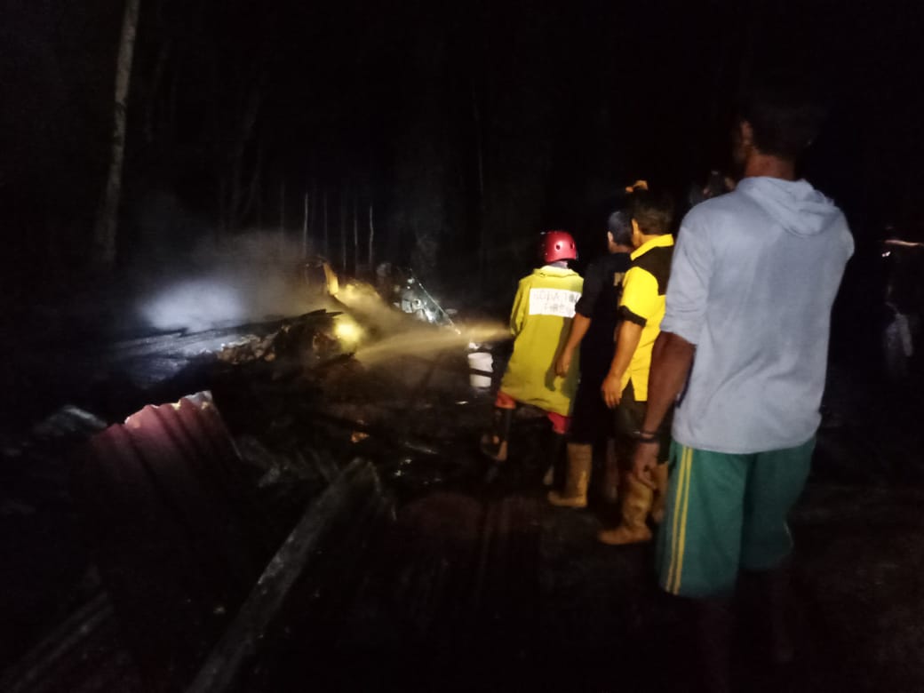 Rumah Terbakar, Motor dan Kulkas Ikut Ludes