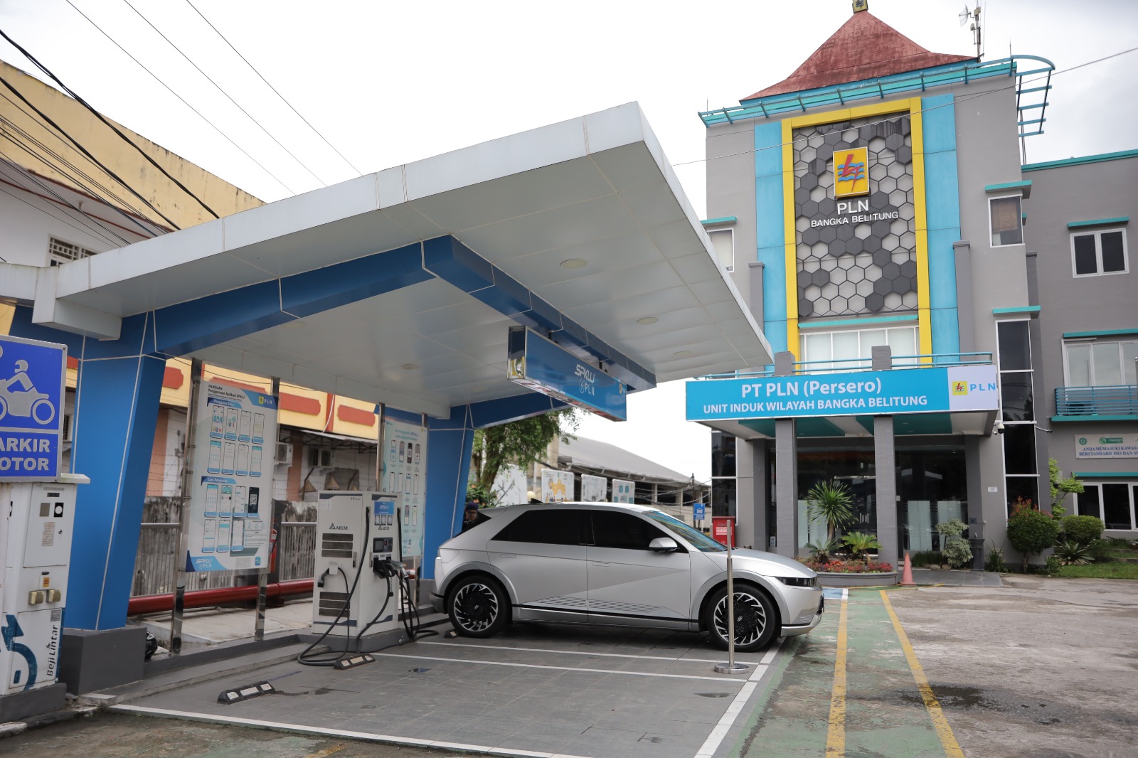 Mudik Nyaman dan Lebih Hemat, PLN Babel Siapkan 31 SPKLU Dukung Perjalanan Kendaraan Listrik