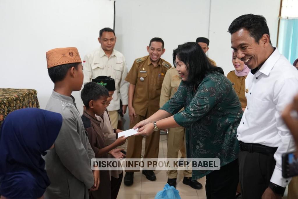 Berikan Santunan, Pj Gubernur Suganda Apresiasi Kekompakan Masyarakat dan Pemkot 