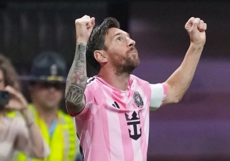 Lionel Messi Bikin Rekor Lagi, Kali Ini Lampaui Pele 