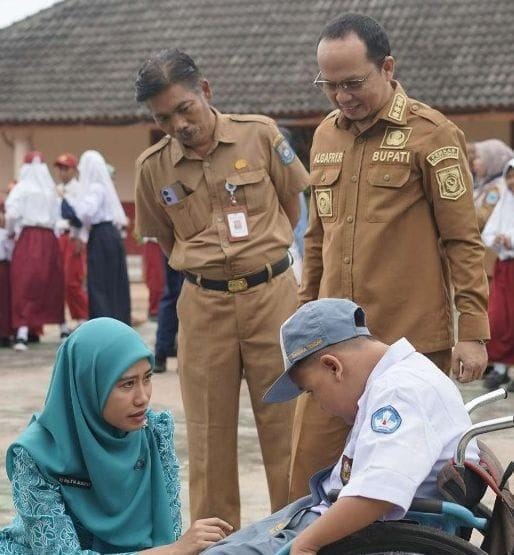 Hari Pertama Masuk Sekolah, Bupati Algafry, Ini Hari Istimewa Bagi Siswa dan Orang Tua