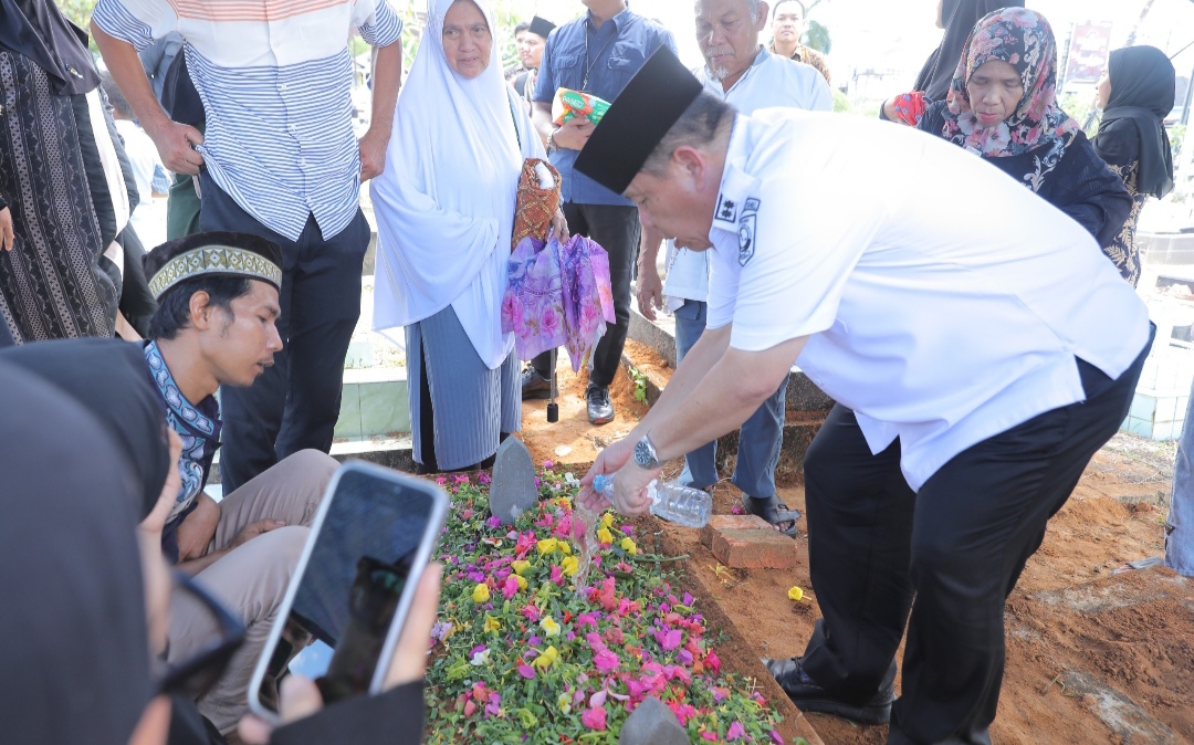 Gubernur Hidayat Arsani Berduka, Ditinggal Sahabat Baiknya