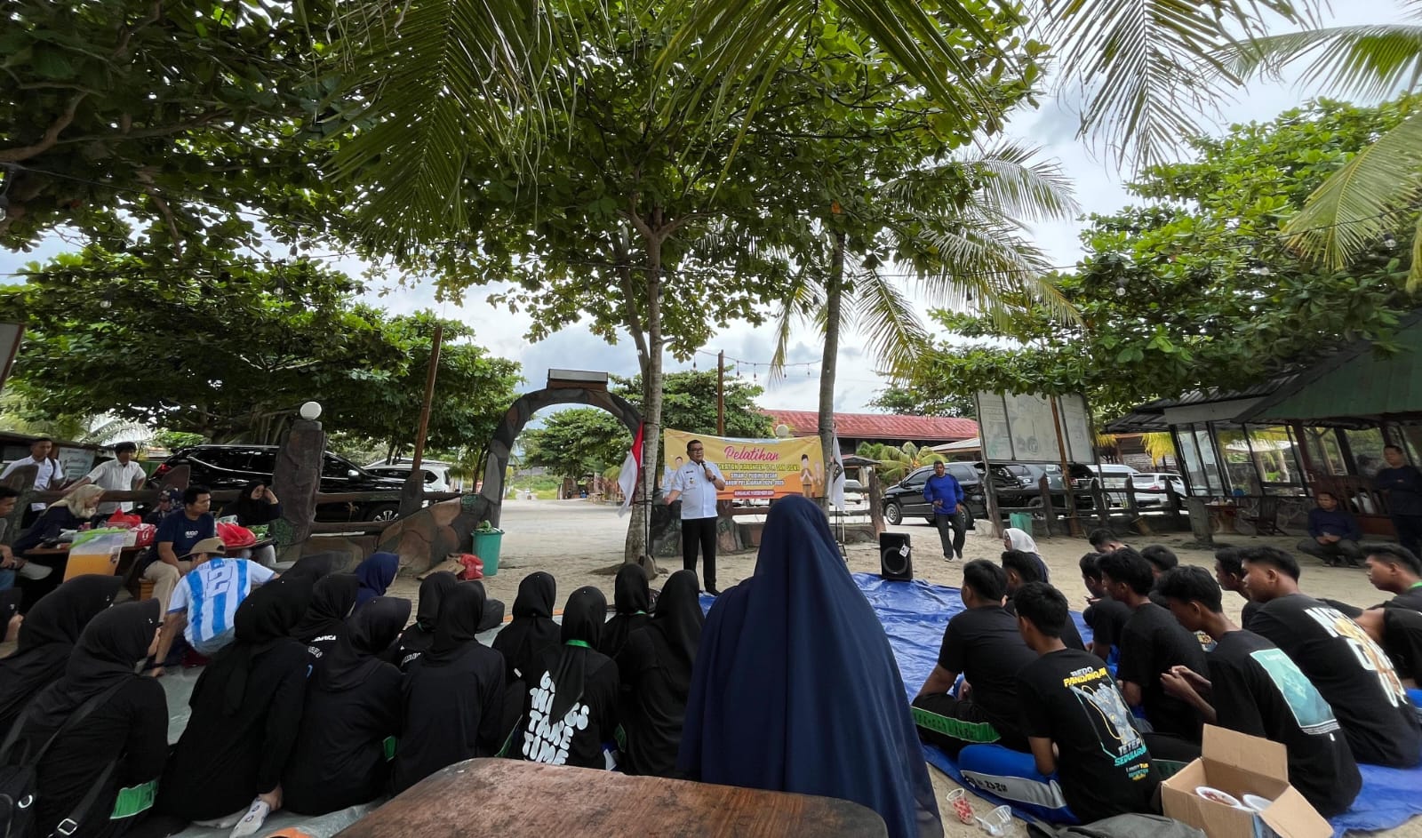 GTK dan Siswa SMA N 2 Puding Besar Ikut Pendidikan Karakter di Batu Bedaun