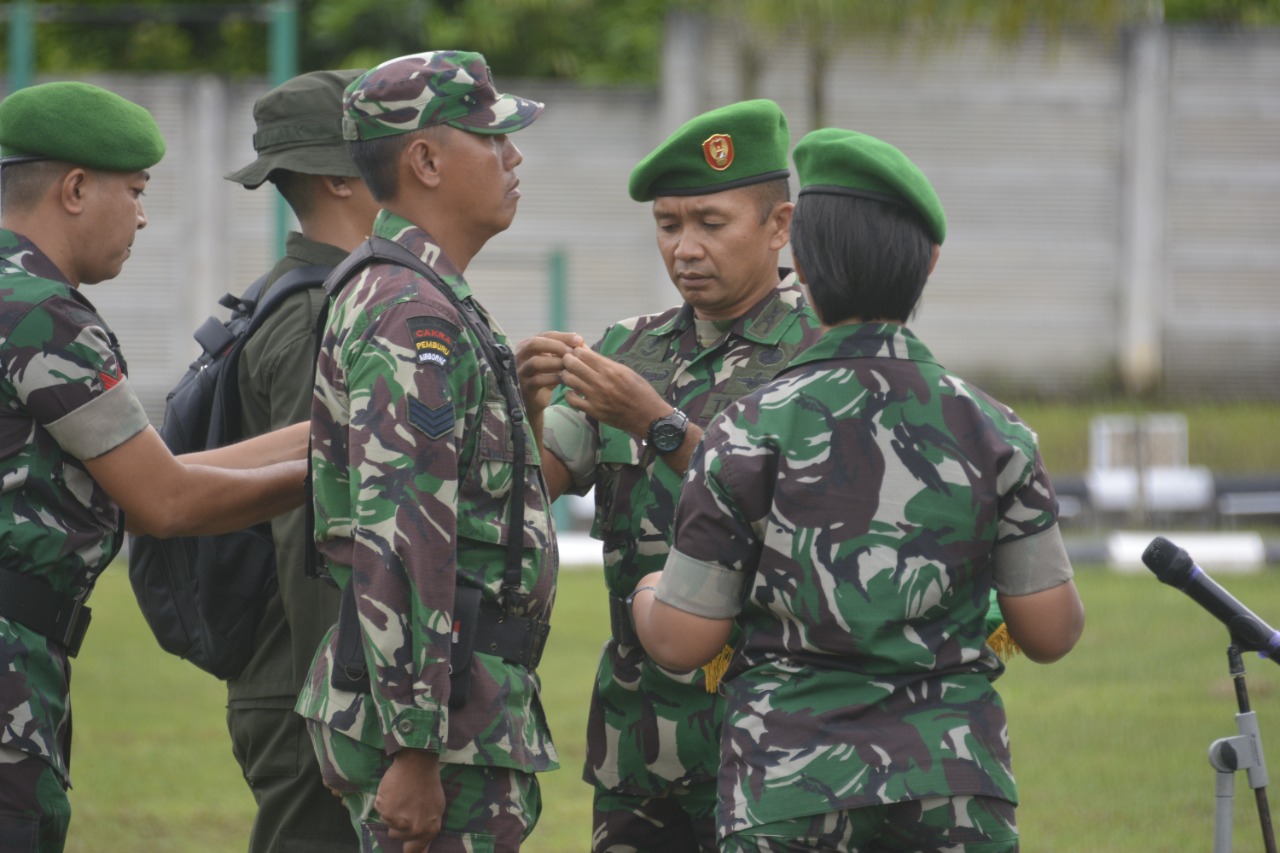 40 Karyawan PT Timah Tbk Tuntaskan Latihan di Makorem 045/Gaya