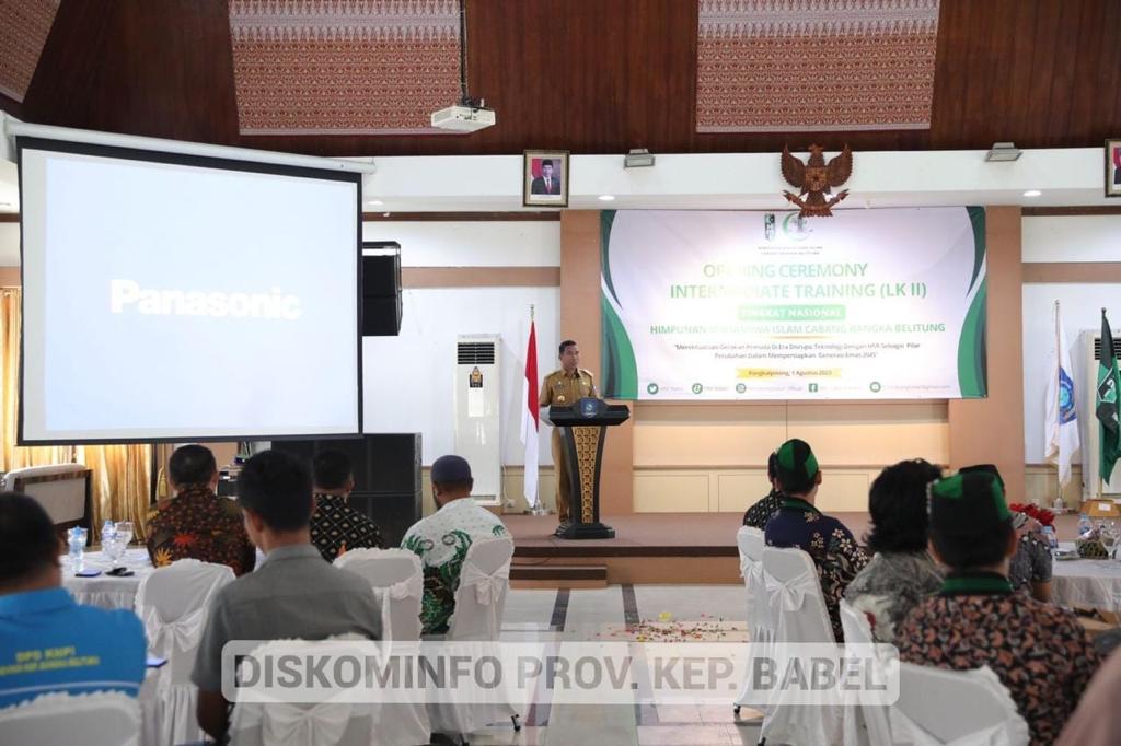 Pj Gubernur Suganda Ajak HMI Persiapkan Generasi Muda Wujudkan Indonesia Emas 2045