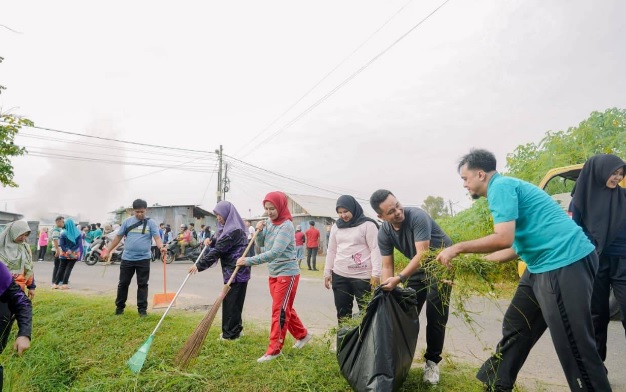 Pemerintah dan Masyarakat Galakkan “KOLAK BEKO”, Gotong Royong Bersih Kota