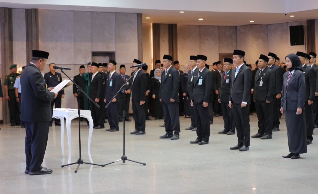 Pesan Gubernur Hidayat untuk 42 ASN: Bekerjalah Sesuai SOP dan Etika