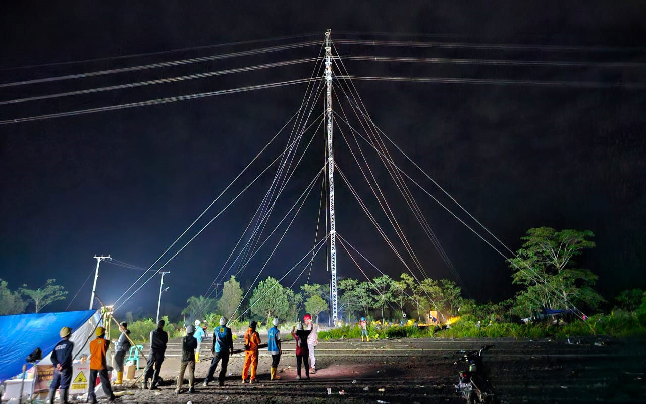 PLN Rampungkan Tower Emergency Lebih Cepat, Pasokan Kelistrikan Bangka Kembali Normal 100 Persen