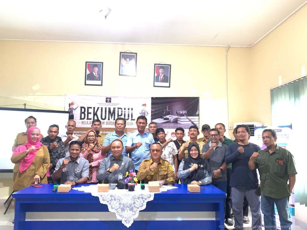 Kanwil Kemenkum Babel Laksanakan Penyuluhan Hukum “BEKUMPUL” di Desa Air Ketekok