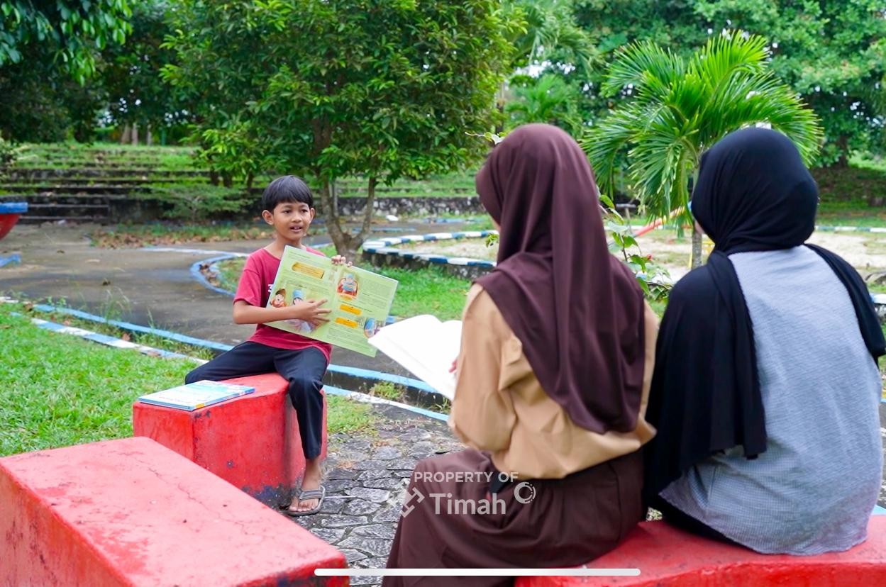 Taman Baca Rumah Stannia PT Timah Ajak Anak Geliatkan Literasi dengan Membaca Buku