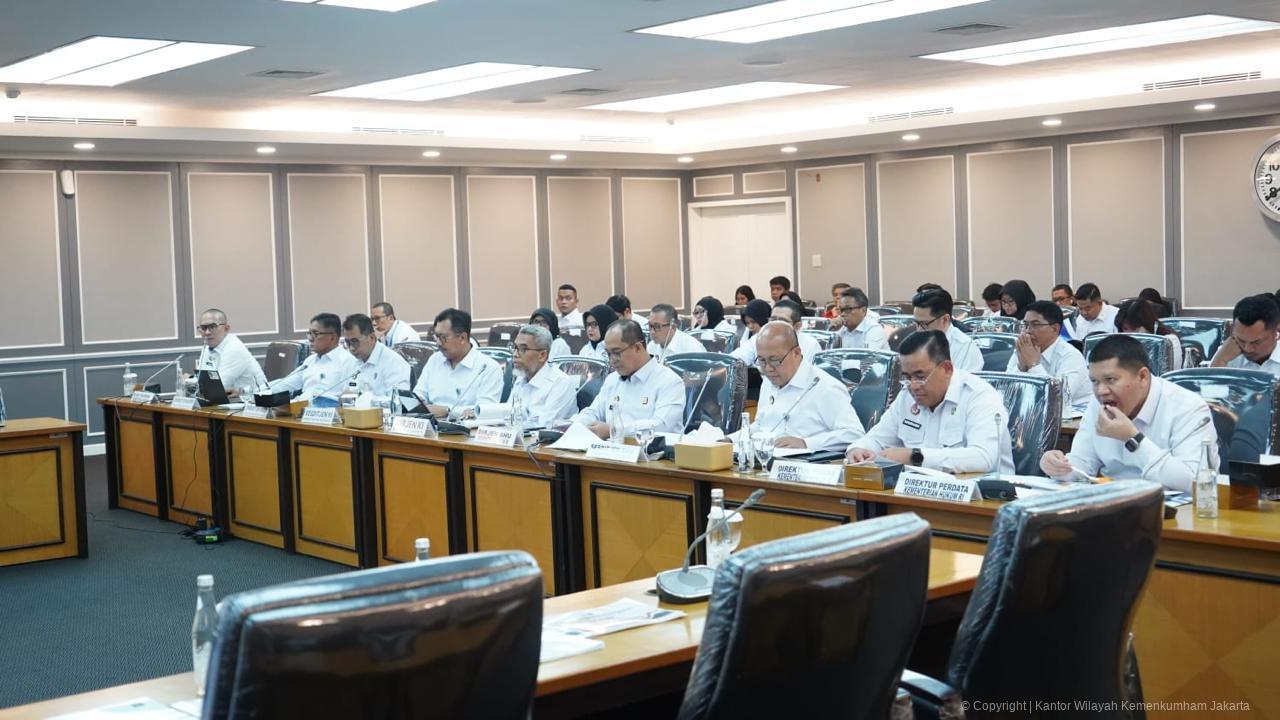 Tren Positif Permohonan KI dan AHU: Merek, Hak Cipta hingga Koperasi Merah Putih