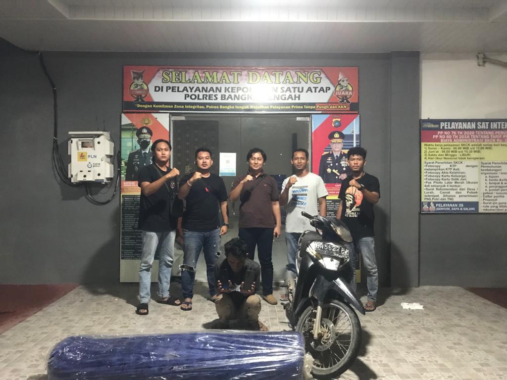 'Lagi Saro', Bandit Sikat Tas Kawan di Camp TI