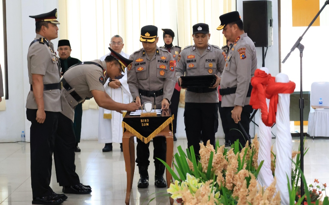 Kapolda Babel Pimpin Sertiijab Pejabat Utama Polda : Karo SDM Hingga Kabid Humas Resmi Berganti