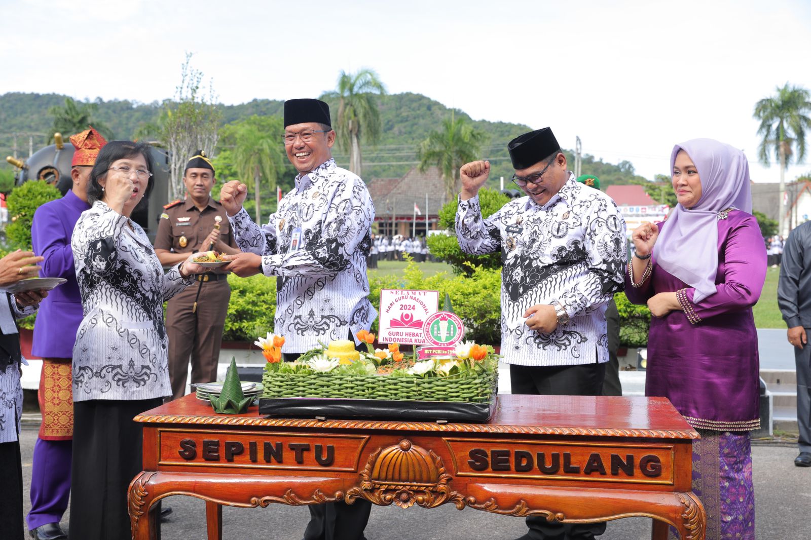 Peringati Hari Guru Nasional, Pj Gubernur Sugito Sampaikan Pentingnya Peran Guru