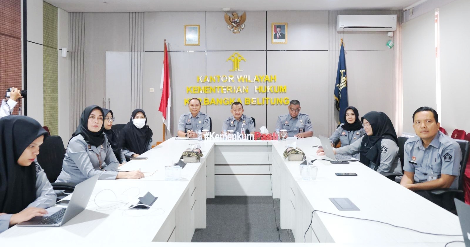 Kanwil Kemenkum Babel Ikuti Konferensi Pers UU KUHP, UU KUHAP, dan UU Penyesuaian Pidana