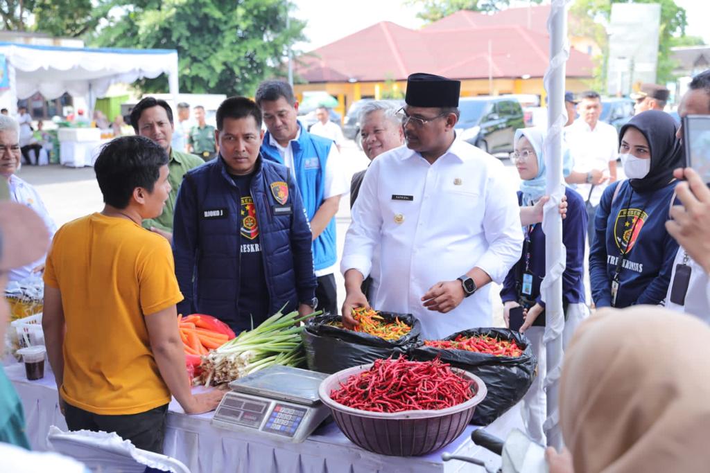 Pj Gubernur Safrizal Pastikan Stok 3 Komoditas Pangan di Pulau Belitung Aman