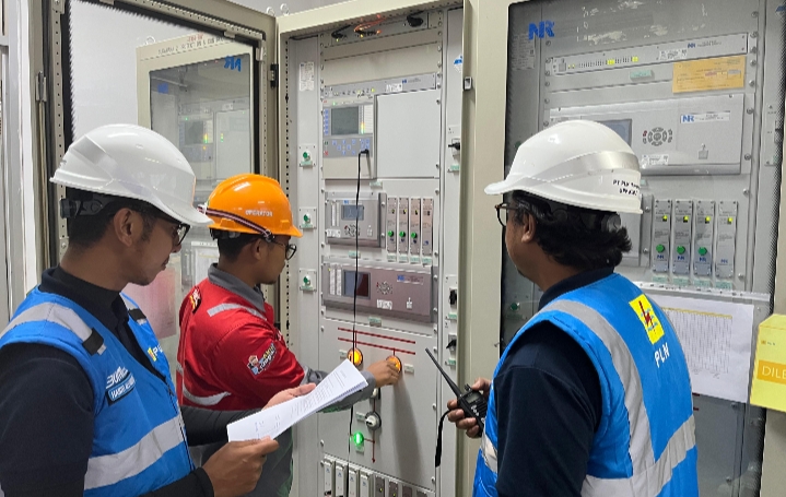 Perkuat Sistem Kelistrikan Kalteng-Kalbar, PLN Tuntaskan Pembangunan SUTT 150 kV Kendawangan-Sukamara