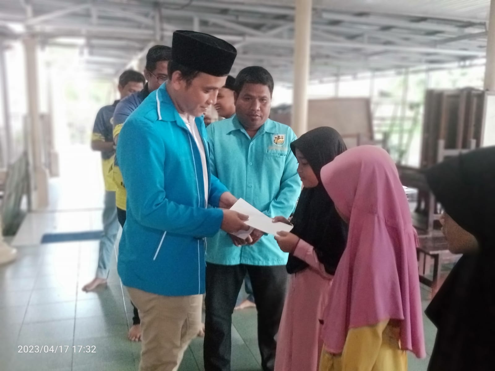 Berbagi Kasih di Bulan Ramadan, KNPI PK Se-Bateng Santuni 30 Anak Yatim Piatu