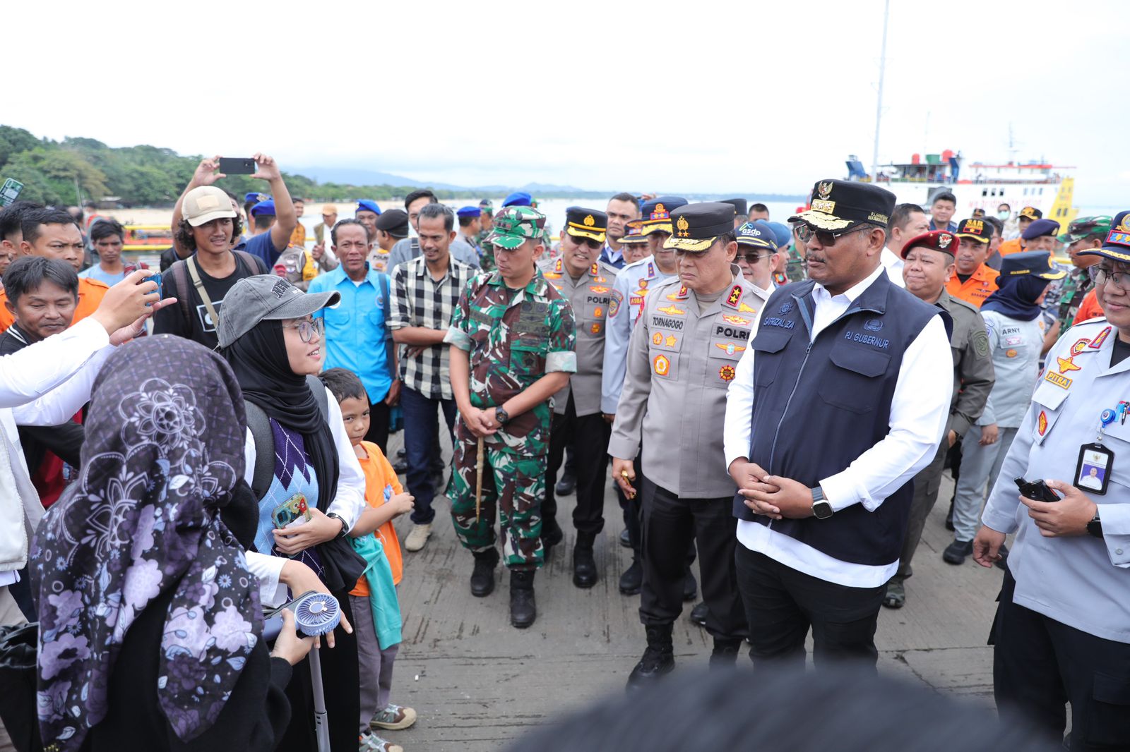 Jelang Lebaran, Pj Gubernur Bersama Forkopimda Tinjau Pelabuhan Tanjung Kalian Pastikan Kelancaran Arus Mudik