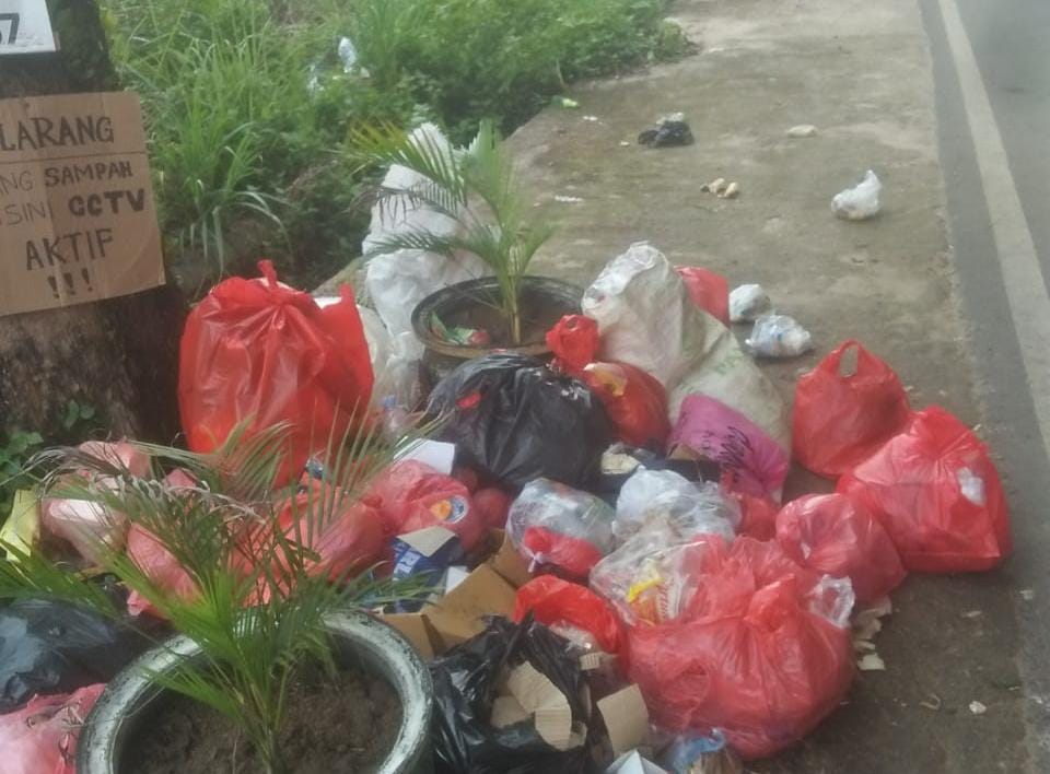 Sepanjang Jalan Perumnas Masih Banyak Sampah, DLH Basel Berikan Solusi Ini 