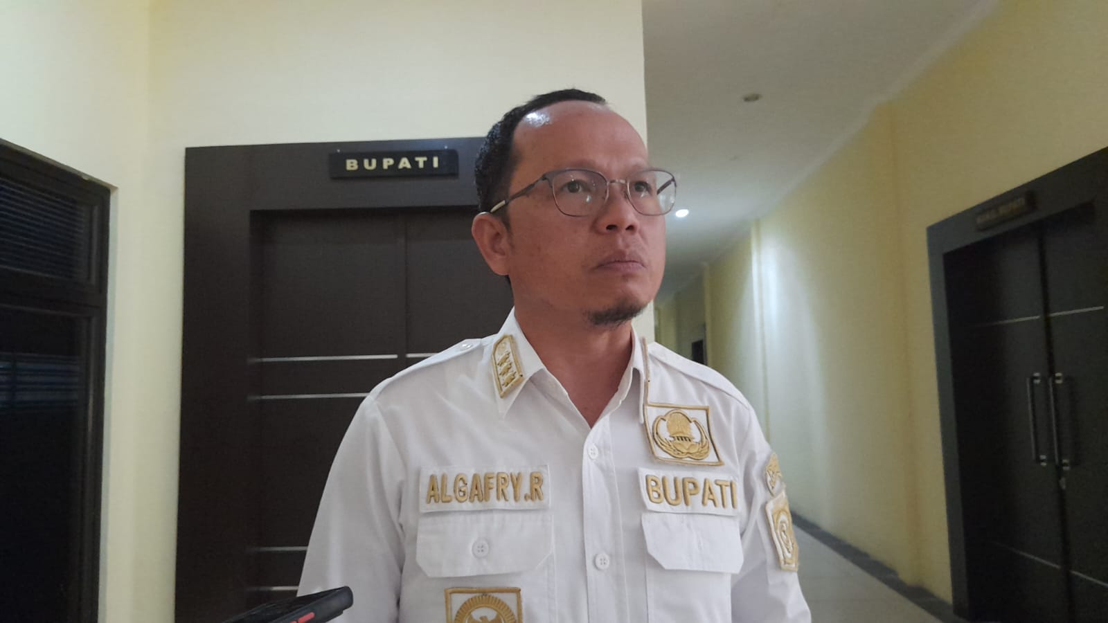 Cegah Sengketa Tanah, Bupati Algafry Minta Kades Tak Buat Surat Tanah Dobel