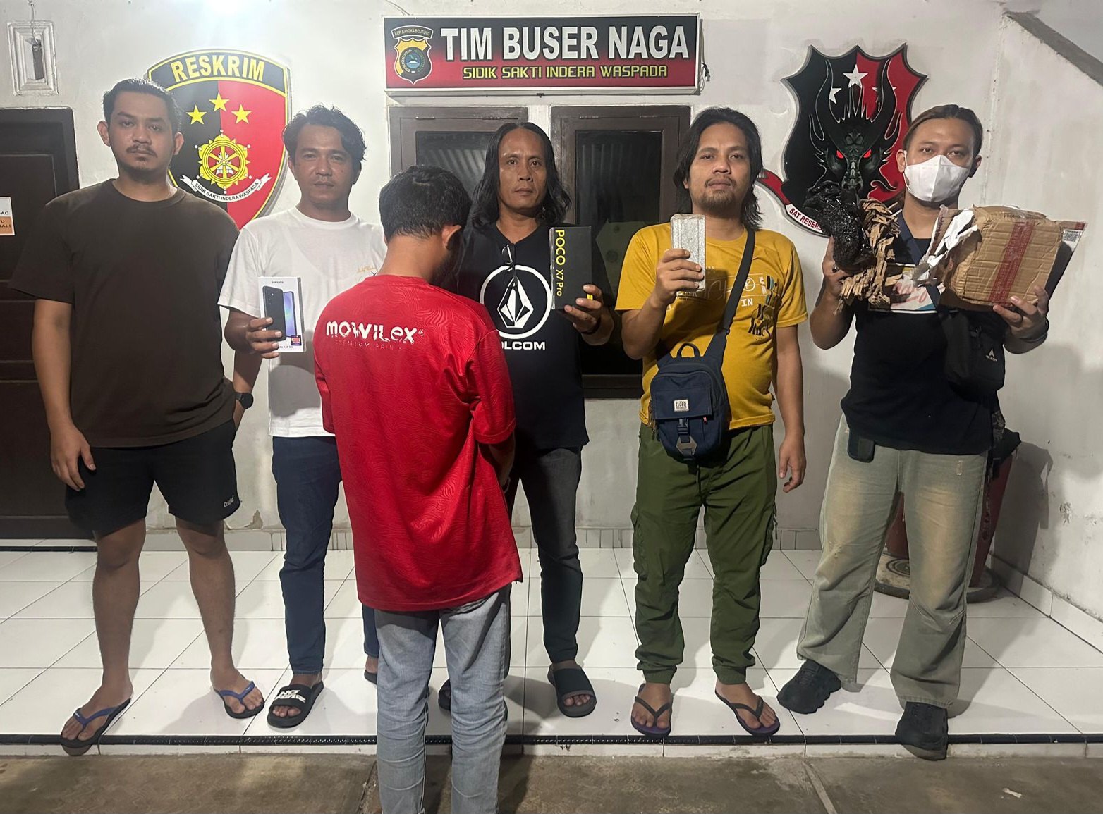 Pegawai Gudang JNE Pangkalpinang Gelapkan HP Senilai Rp311 Juta