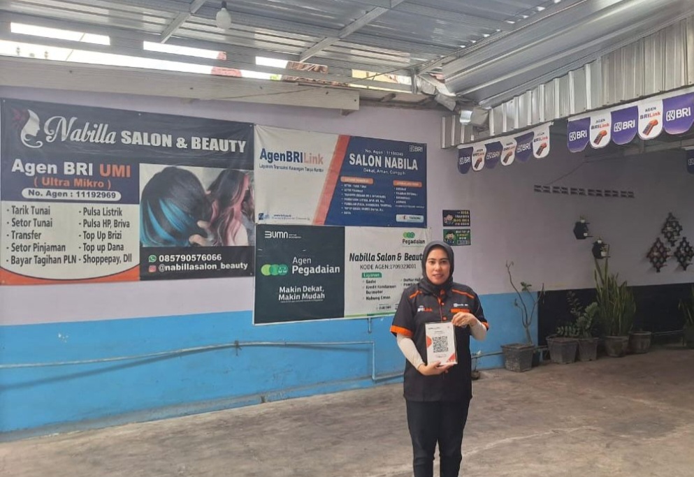 Usaha Salon di Kediri ini Makin Cuan Sejak Mendapatkan Pemberdayaan BRI dan Jadi AgenBRILink