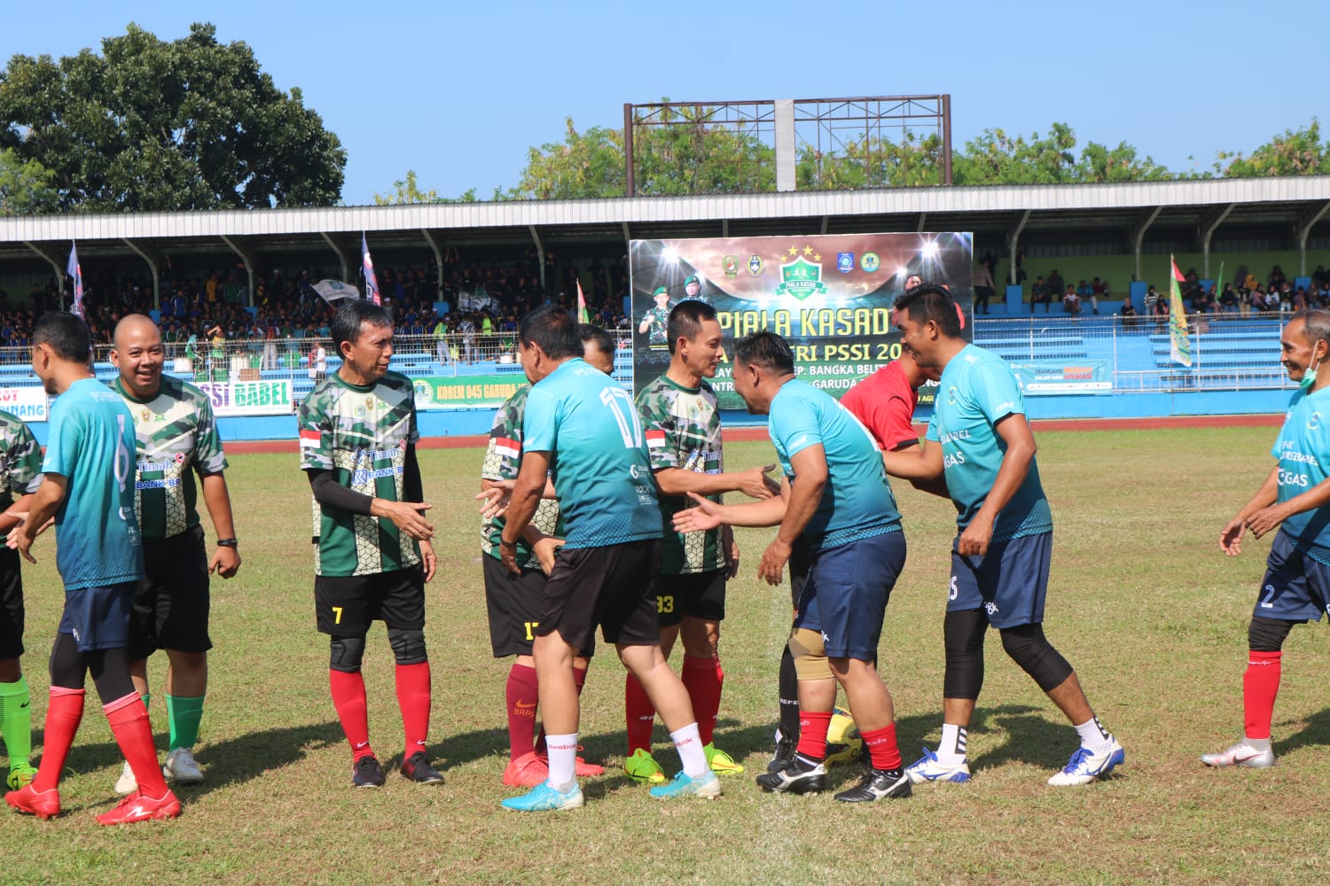 Eksibisi Forkopimda Provinsi Vs Forkopimda Kabupaten/Kota Buka Final Liga Santri Piala Kasad