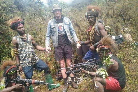 Hampir 3 Bulan Disandera KKB   Papua, Pilot Susi Air Sehat