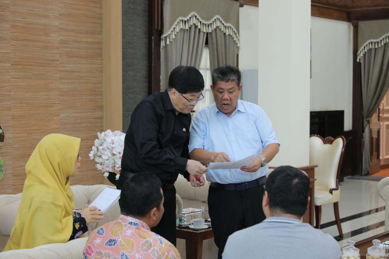 Gubernur Hidayat Arsani Dorong Investor Asal China Kembangan Kawasan Pasir Padi