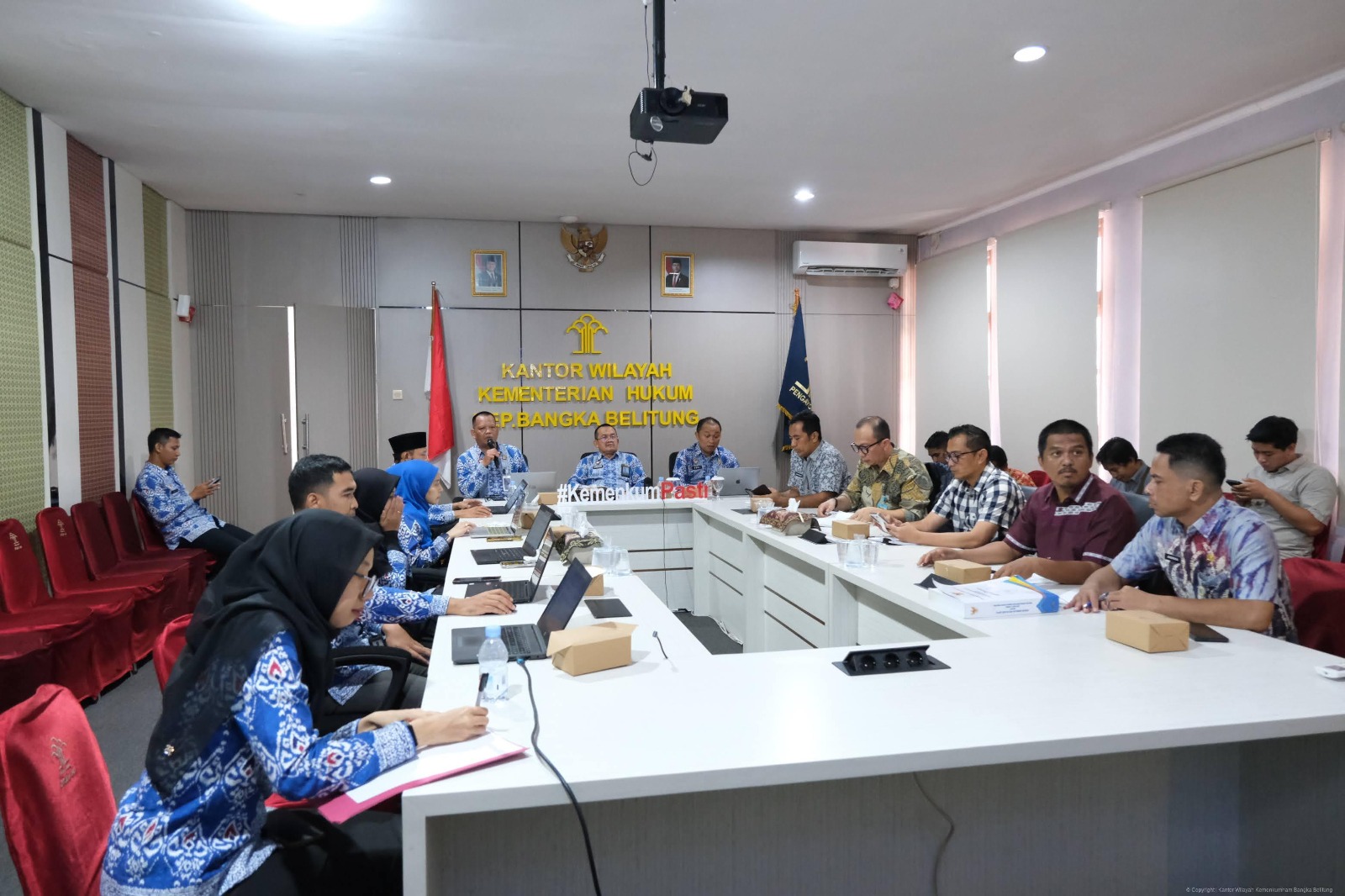 Kanwil Kemenkum Babel Harmonisasikan Ranperda Dan Ranpergub Provinsi Kep. Bangka Belitung