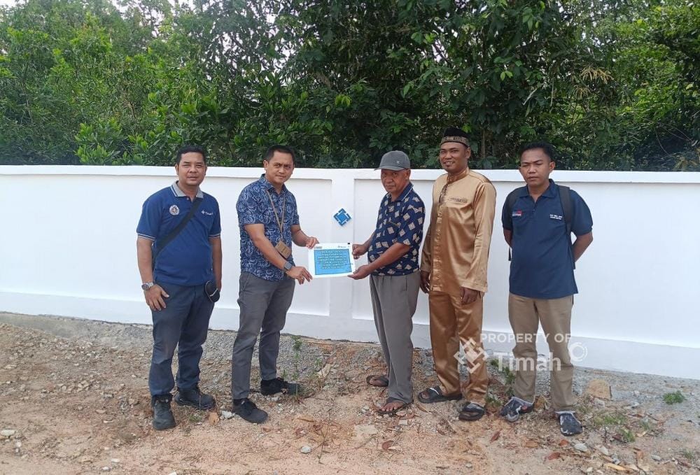 PT Timah Tbk Dukung Pembangunan Pagar TPU, Tingkatkan Sarana Prasarana Warga Desa Gemuruh   