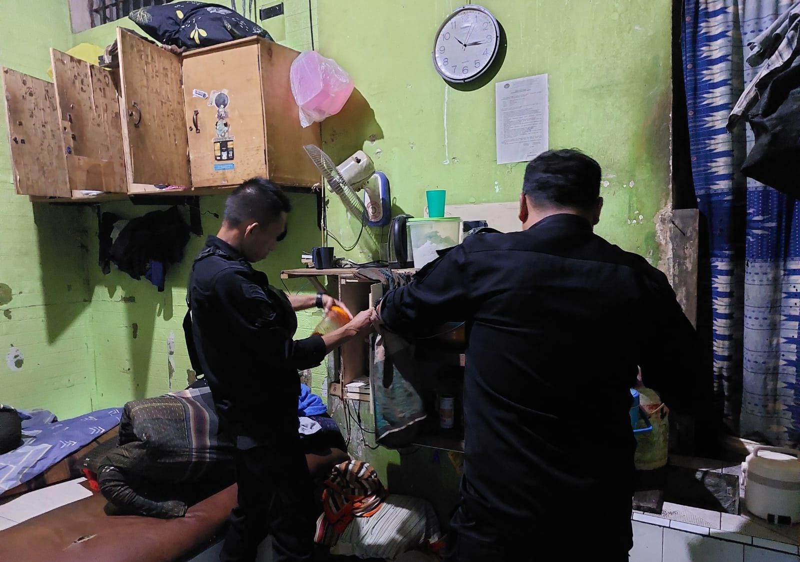 Sigap, Petugas Lapas Pangkalpinang Rutin Gelar Razia Insidentil