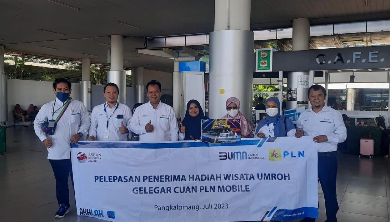 Menangkan Undian Gelegar Cuan PLN Mobile, Warga Pangkalpinang Ini Berangkat Umroh Gratis