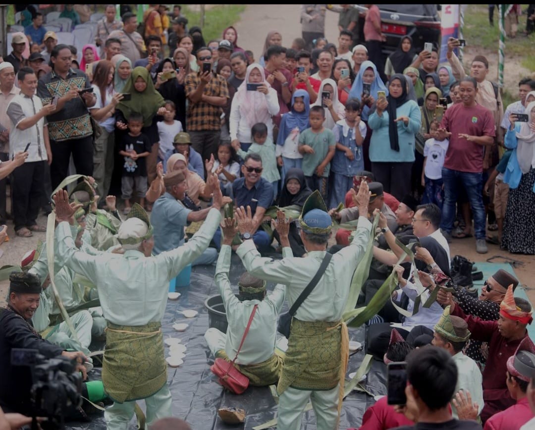 Ritual Tolak Bala, Warga Desa Air Nyatoh Bangka Barat Gelar Tradisi Rebo Kasan