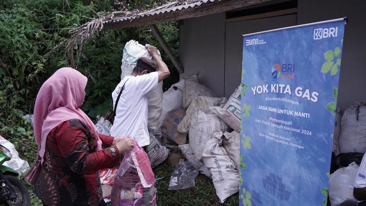 Upaya Nyata BRI Atasi Masalah Sampah dan Lawan Perubahan Iklim Buahkan Penghargaan Platinum pada BISRA Awards 