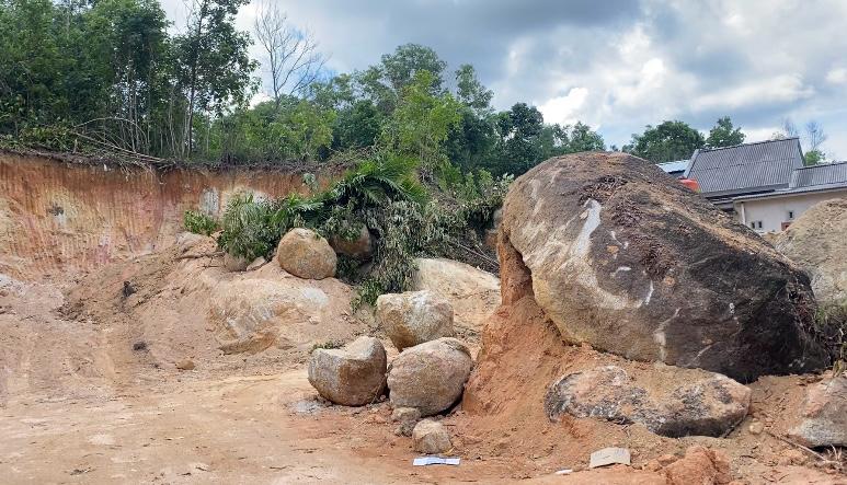 Pemkab Bangka Hentikan Penggalian Tanah di Lereng Bukit Siam Sungaliat